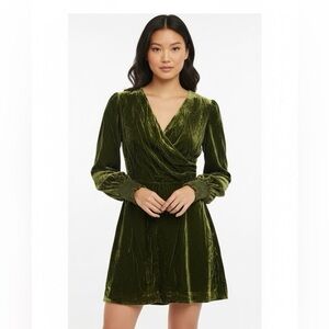 Melloday Dress Women's Size Extra Small Green Crushed Velvet NWT